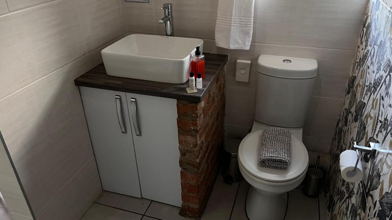 The Chameleon Hotel Centurion Luaran gambar
